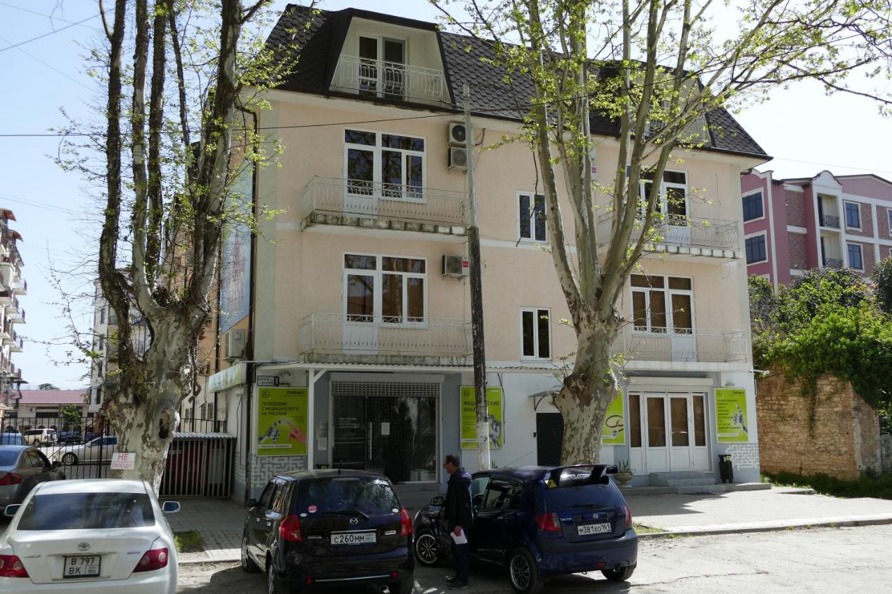 Apartments Na Beregu Sukhumi Exteriör bild