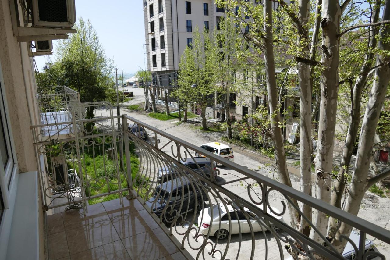 Apartments Na Beregu Sukhumi Exteriör bild
