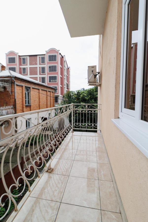 Apartments Na Beregu Sukhumi Exteriör bild
