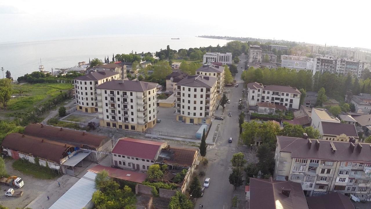 Apartments Na Beregu Sukhumi Exteriör bild